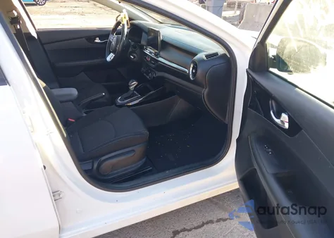 2019 Kia Forte S from USA, damaged, VIN 3KPF34AD0KE062485